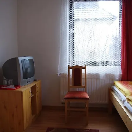 Vadszolo Szallo Es Etterem Баконьбель Экстерьер фото