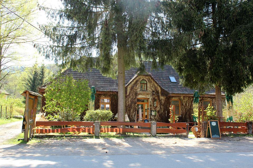 Vadszolo Szallo Es Etterem Гостевой дом